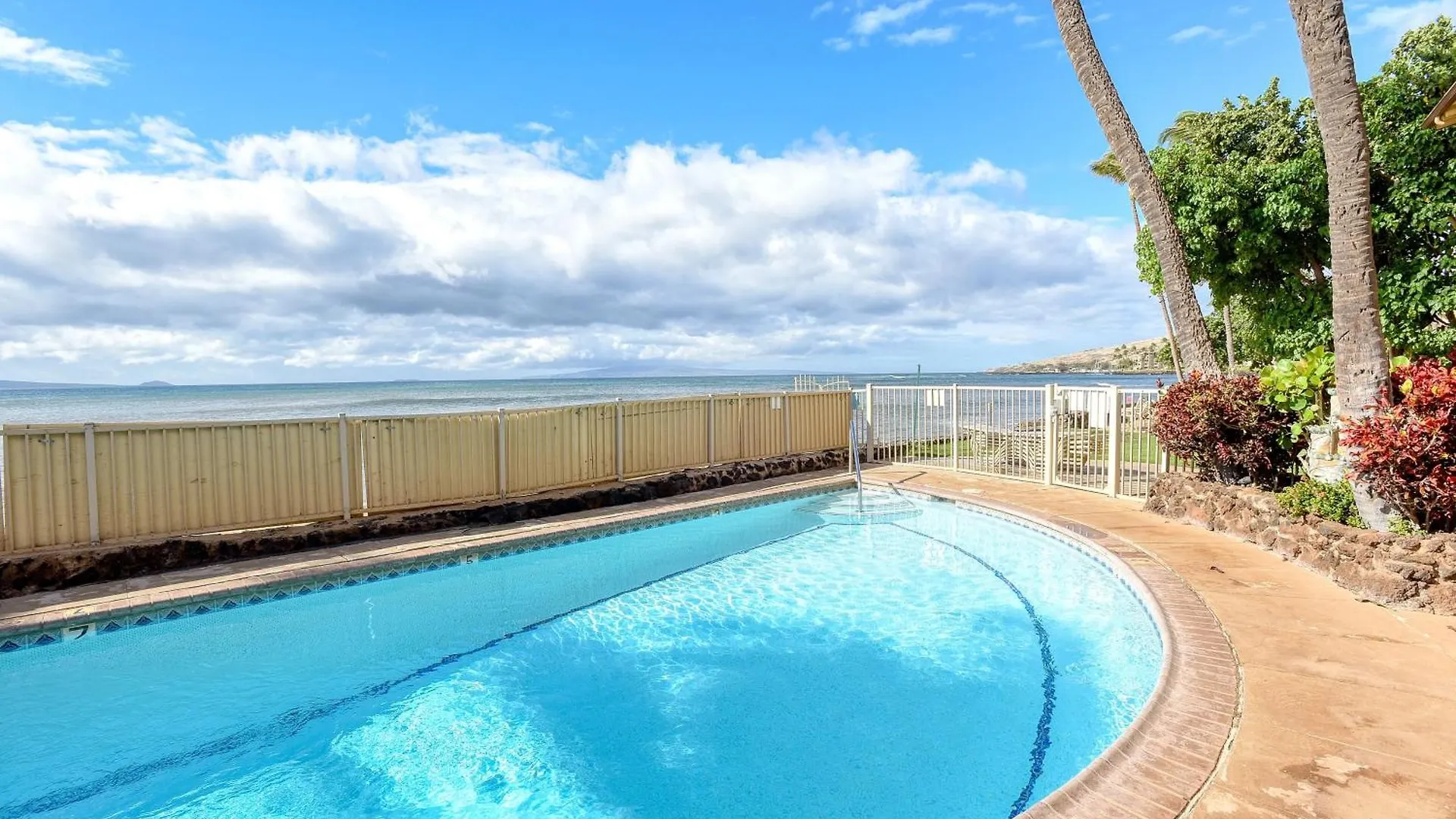 Hono Kai B17 Apartment Wailuku United States