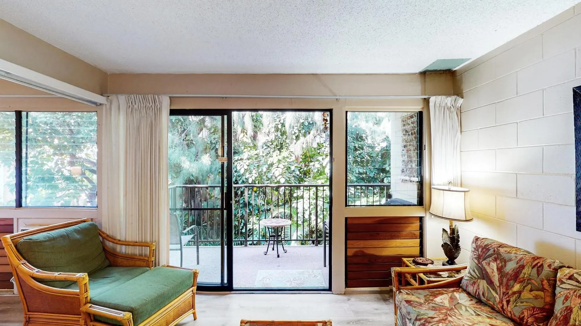 Hono Kai B17 Apartment Wailuku